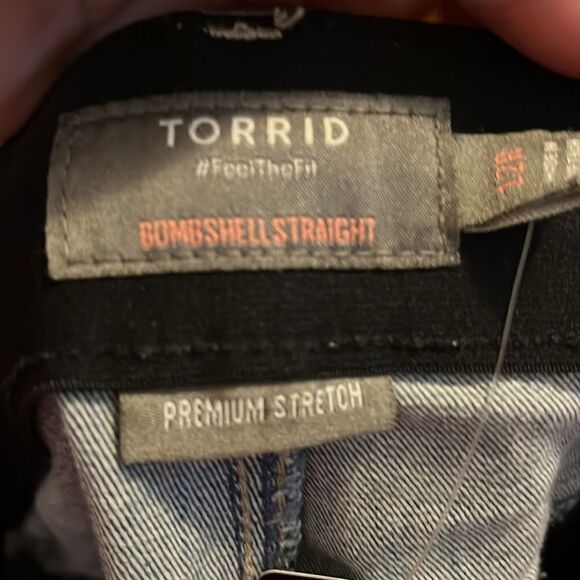 Torrid Bombshell Straight High Rise Distressed Ripped Denim Jeans Contem… - Picture 11 of 12